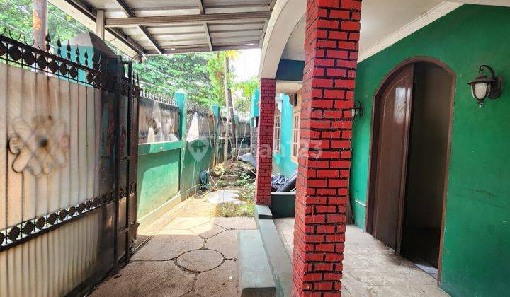 Rumah Murah Butuh Renovasi 2,5 Lantai Lokasi Strategis di Cinere Depok 2