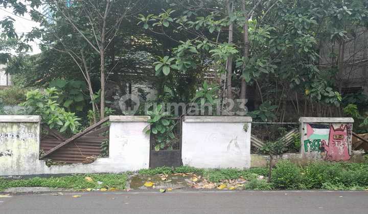 Attractive Investment! 633 m² Land in Strategic Location Near TB Simatupang, Suitable for Residential or Commercial Use in Lenteng Agung, South Jakarta.