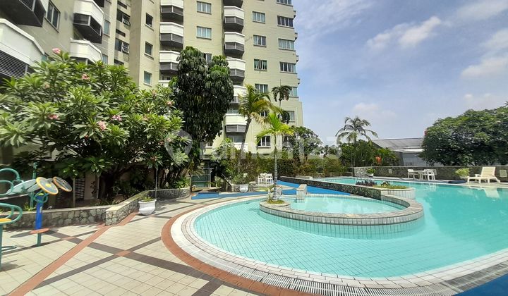 Disewa, Apartemen di Pusat Kota 1 BR Furnished Sudah Siap Huni View City + Pool di Gatot Subroto, Jakarta Selatan