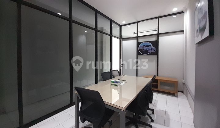 Ready-to-Occupy 2.5-Story Shop House in a Strategic Location on JL Raya Ratna, Only 5 Minutes to Jatibening Toll Road, Bekasi. Ready-to-Occupy 2.5-Story Shop House in a Strategic Location on JL Raya Ratna, Only 5 Minutes to Jatibening Toll Road, Bekasi.