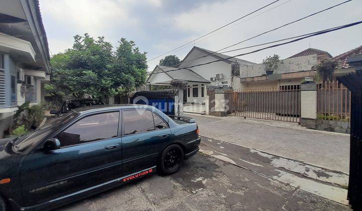 Rumah Bangunan Lama SHM Posisi Hoek Cocok Juga Untuk Kantor Rumah Kost Dan Lainnya di Pondok Labu, Cilandak Barat, Jakarta Selatan 2