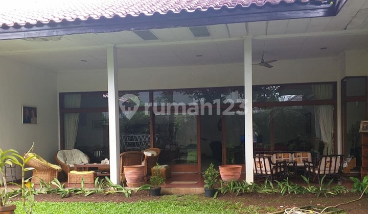 Rumah Luas Cocok untuk Ruang Usaha di Benda Kemang Jaksel 2