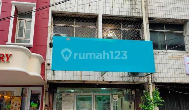Quick Sale 3-Story Shophouse in Warung Buncit Raya 2