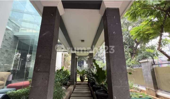 Ready-to-Occupy House in Prime Location Kebayoran Baru Ready-to-Occupy House in Prime Location Kebayoran Baru