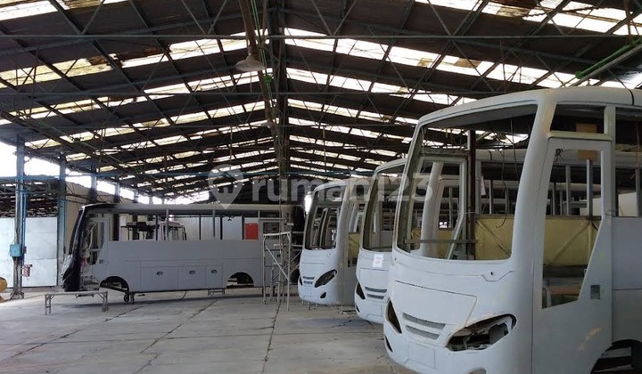 Warehouse And Industry On Jalan Raya Citeureup Gunung Putri Bogor Warehouse And Industry On Jalan Raya Citeureup Gunung Putri Bogor