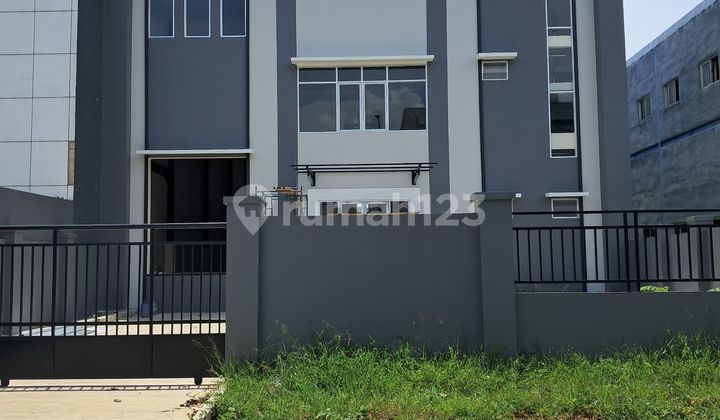 New Ready-to-Use Warehouse in the Lippo Cikarang Area
