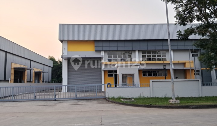 Ready-to-Use Good Warehouse in Cikarang Bekasi Industrial Area Ready-to-Use Good Warehouse in Cikarang Bekasi Industrial Area