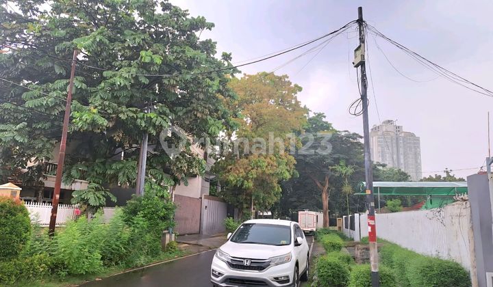 Cheap Old House Land Calculation in Cempaka Putih Barat 2