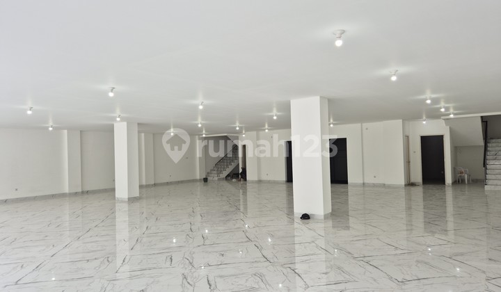 Ready-to-Use Building with Upper Floor Plus Basement in Duren Sawit Near Kalimalang Ready-to-Use Building with Upper Floor Plus Basement in Duren Sawit Near Kalimalang