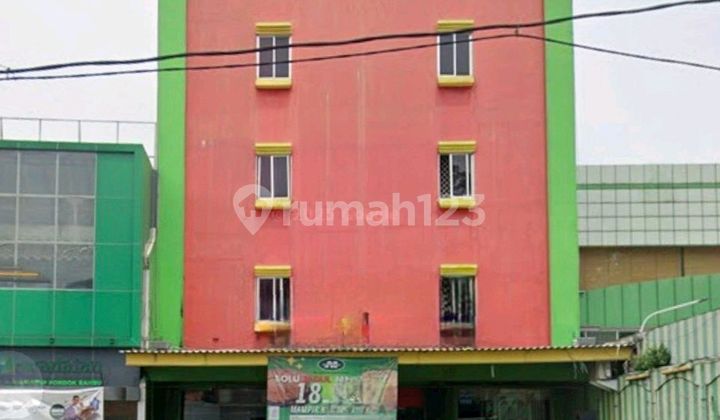 Tandem Shophouse with Spacious Parking in Duren Sawit Pondok Bambu 1