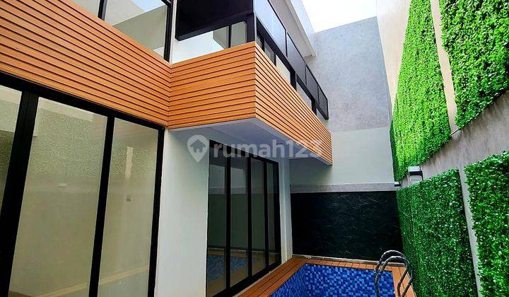 Rumah Di Sektor 9 Modern Minimalis Dengan Swiming Pool (11479) 2