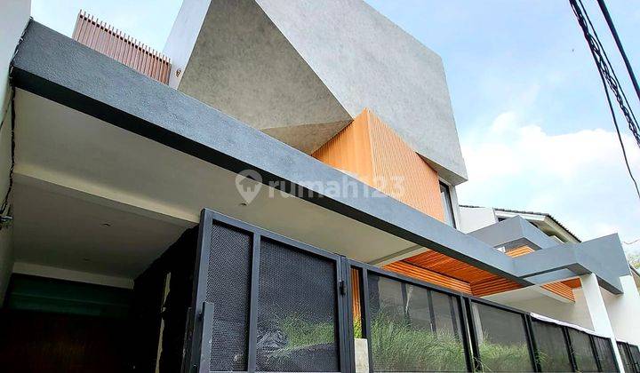 Rumah Di Sektor 9 Modern Minimalis Dengan Swiming Pool (11479) 1