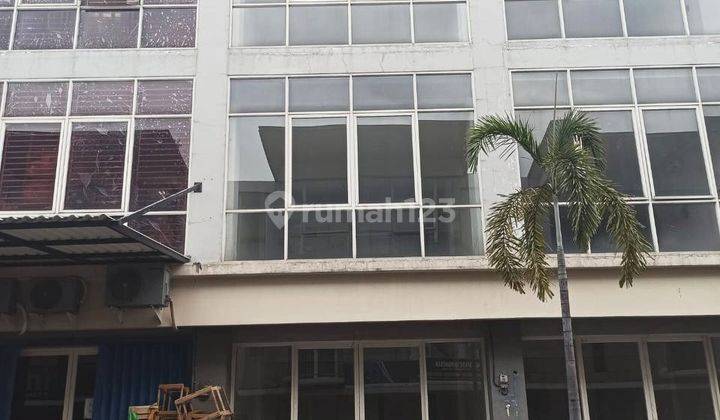 RUKO ROYAL CROWN SIAP PAKAI 3 LANTAI STRATEGIS 1