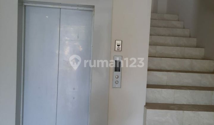 Ruko pusat kota Jl Karimunjawa Deretan RS SILOAM 2