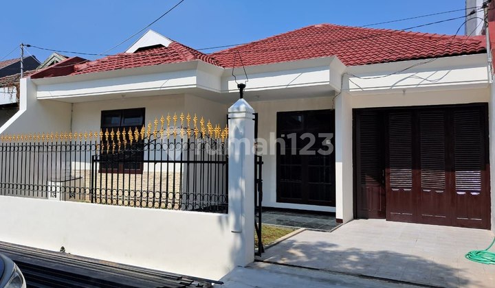 Rumah KLAMPIS SEMOLO TIMUR, Murah