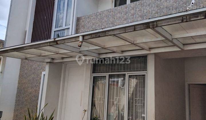 Rumah 2lt Jatiwaringin Jakarta Timur 1