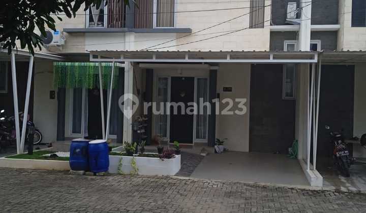 Rumah Cantik 2lt Cibubur 