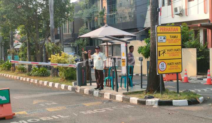 Rumah 2Lt Komplek Telkom Jatiasih Bekasi