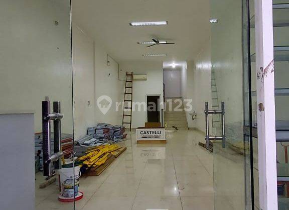 Ruko di Kramat Jaya Siap Pakai Hadap Jalan Utama Luas 6x17 102m2 Semper Jakarta Utara 3