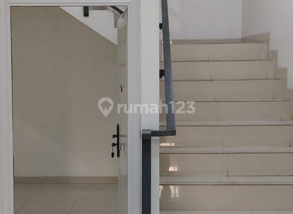 Ruko di Kramat Jaya Siap Pakai Hadap Jalan Utama Luas 6x17 102m2 Semper Jakarta Utara 6