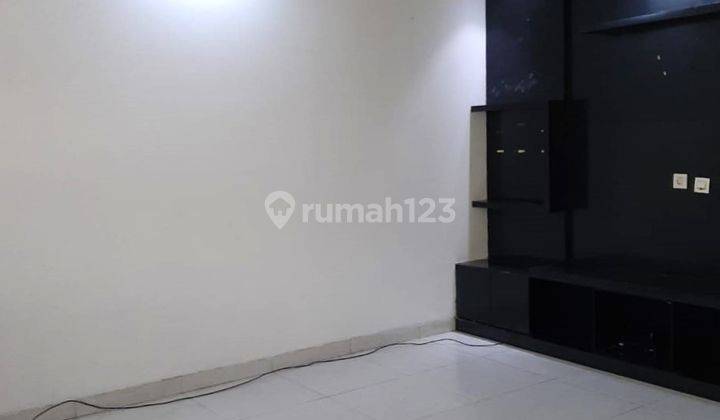 Rumah 2lt 9x16,5 3KT Cluster Depan Jgc Jakarta Garden City  2