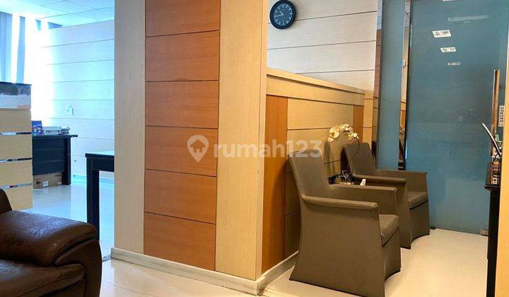 Office space size 93m middle floor Menara MTH Tebet Jakarta Selatan 2