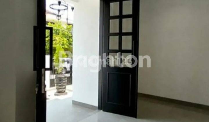 Dijual Rumah Colonial Modern Style di Kertajaya  2