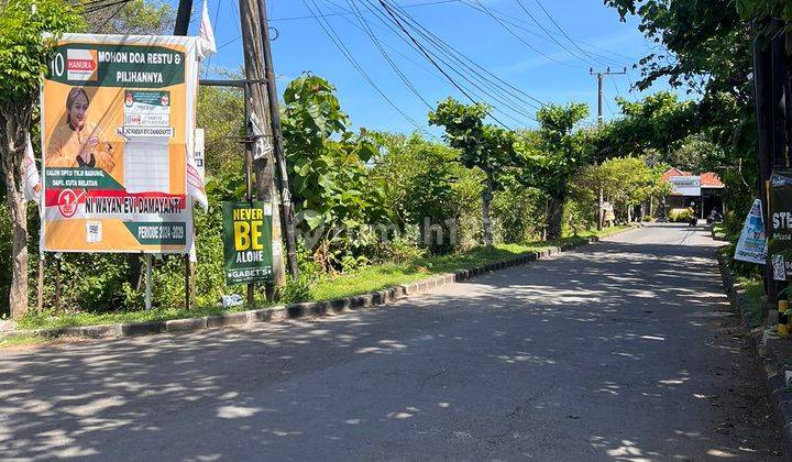 Dijual Tanah Hook di Jalan Utama Puri Gading Jimbaran 1