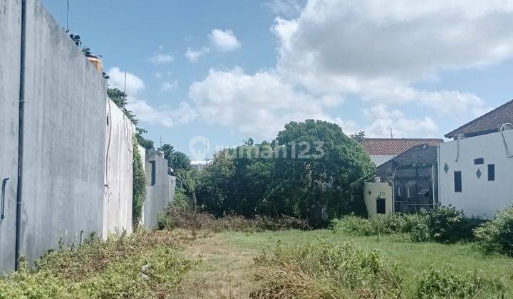 Dijual Tanah Lingkungan Villa di Semer Kerobokan 1