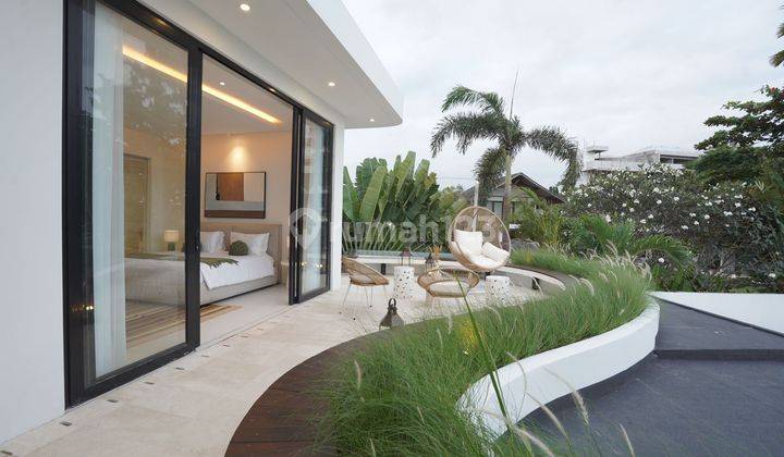 Dijual Luxury Villa Tropical Modern di Berawa Canggu 2