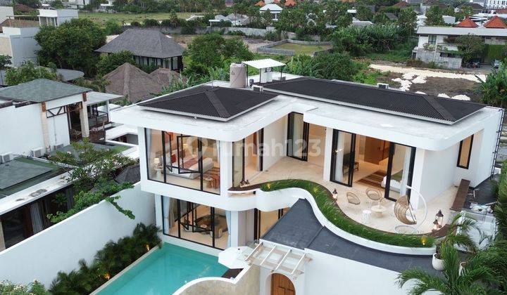 Dijual Luxury Villa Tropical Modern di Berawa Canggu 1