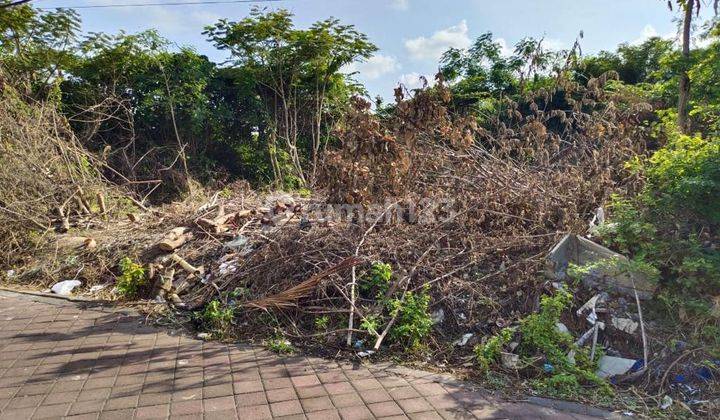 Tanah Lokasi Premium Berlokasi di Jalan Sri Kahyangan Berawa 1