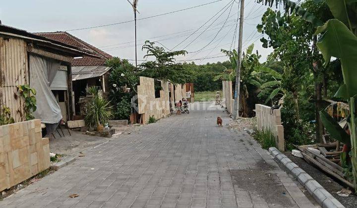 Land for sale in strategic location on Jalan Petasikan Jimbaran Bawah 2