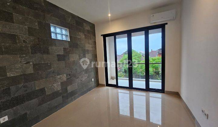 Dijual Unit Villa Bangunan Baru Lokasi di Tegal Cupek Umalas 2