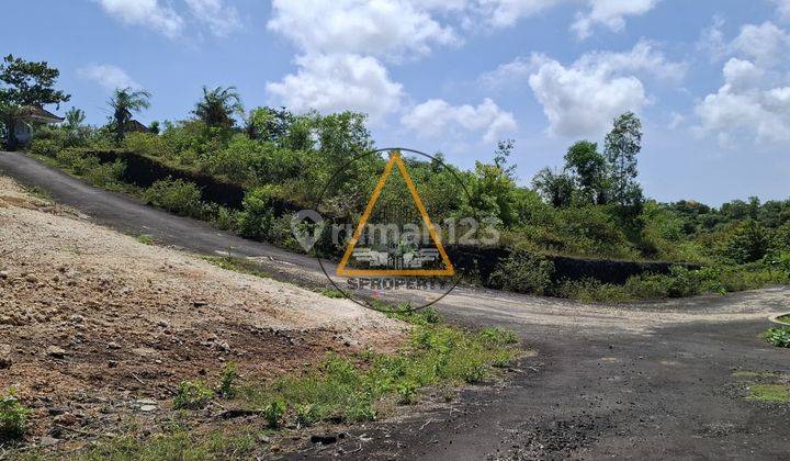 tampak depan tanah view gwk akses jalan