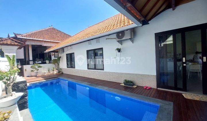 For Sale 1 Floor Villa with Rice Field View in Babakan Canggu 1