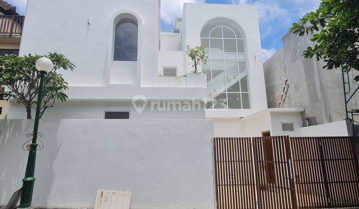 Mediterranean Style Villa With Ocean View In Sahadewa Pecatu 2