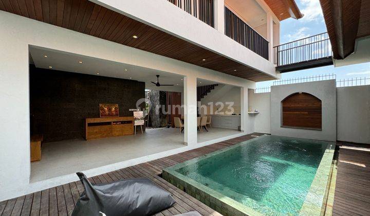 Dijual Villa Modern Berlokasi di Tibubeneng Canggu  1