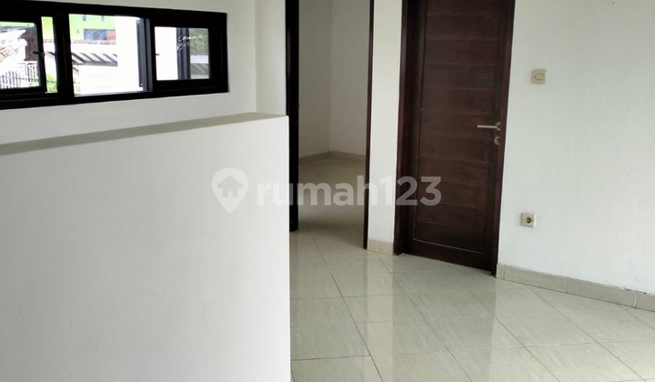 Rumah Modern 2 Lantai Lingkungan Elit One Gate System 2