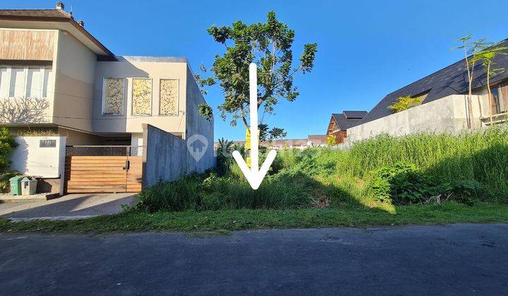 Tanah Lingkungan Komplek Villa di Jalan Dewi Saraswati Seminyak 1