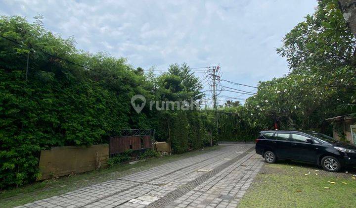 Dijual Tanah Premium Kawasan Komplek Villa di Seminyak 2