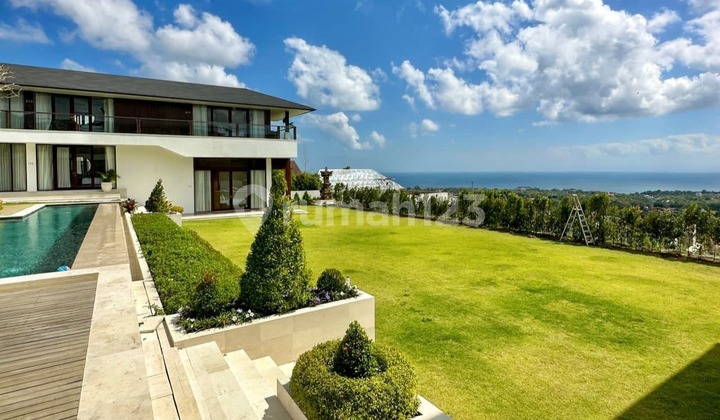 Luxury Villa Unblocking Ocean View at the Labuan Sait Pecatu Bali