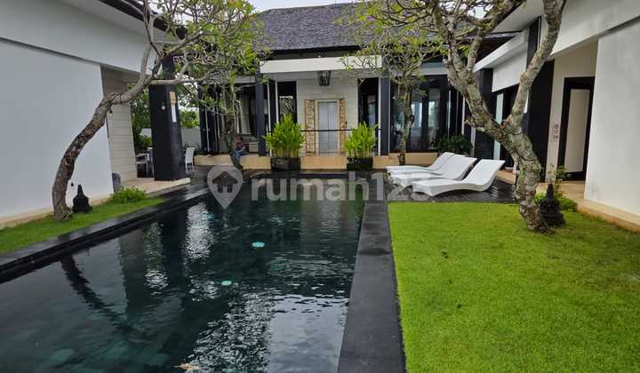 Luxury 4-Bedroom Villa with Private Beach, Nusa Dua Bali