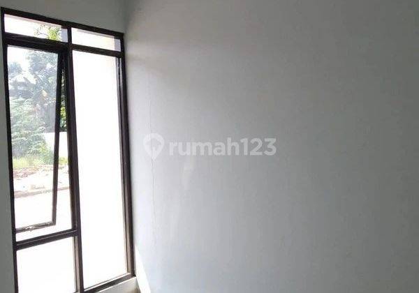 5 Juta punya Rumah Minimalis Modern 1 lantai di Jatiasih 2