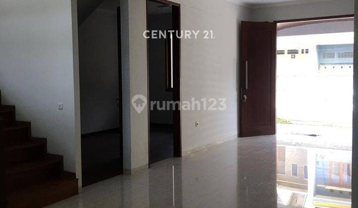 Rumah Luxury SHM Siap Huni Di Mekarwangi Bandung 2