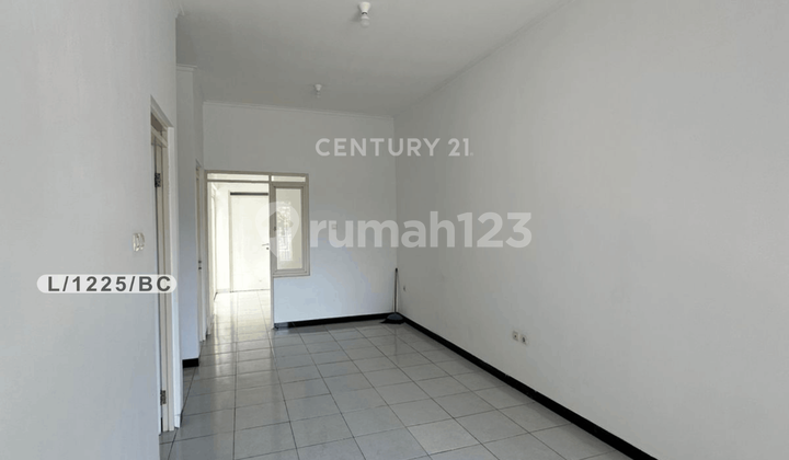 Rumah Siap Huni Lingkungan Nyaman Dan Strategis Di TKI 3 Bandung