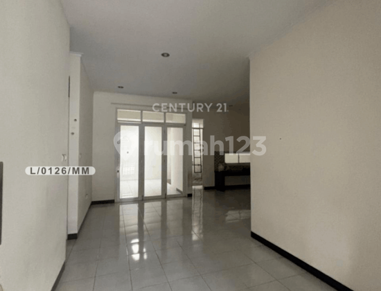 Comfortable Ready-to-Live Home in Sommerville Cluster Tki 5 Bandung Comfortable Ready-to-Live Home in Sommerville Cluster Tki 5 Bandung