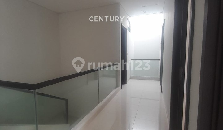 A 2-Story Ready-to-Occupy and Strategic House in Summarecon Bandung 2