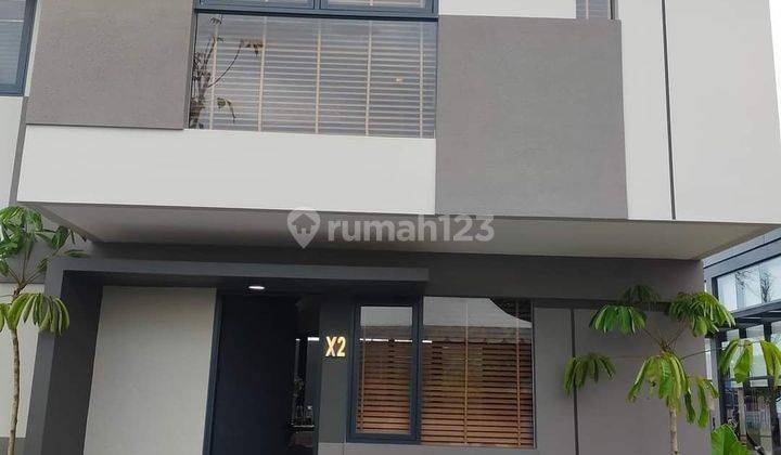 DIJUAL RUMAH 2 LANTAI DI TANJUNG BUNGA  MAKASSAR  1