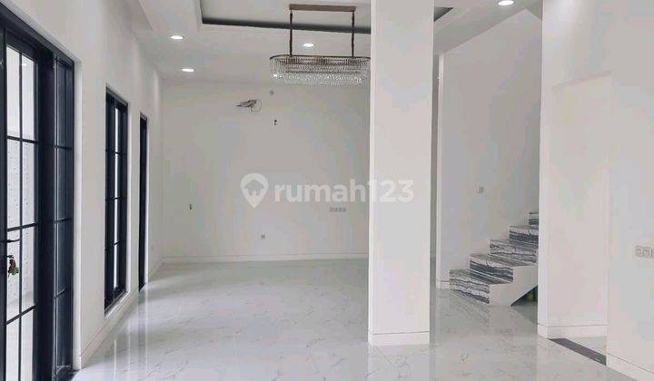 Rumah 2 Lantai Gaya Eropa Siap Huni Citraland Tallasa City Makassar 2